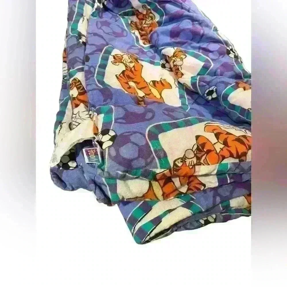 Vintage Disney Pooh Double Sided Twin Comforter Tigger with Soccer Ball 7' x 5'